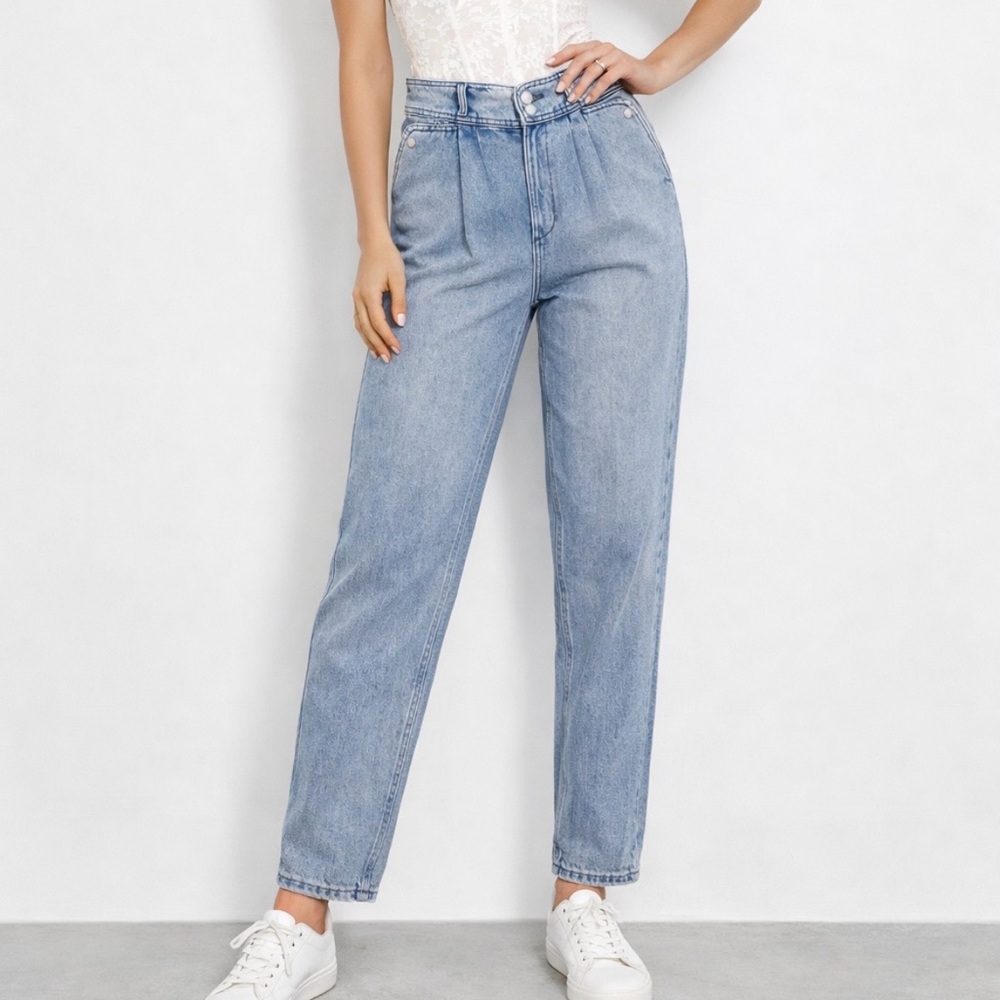 NWT Revolve GRLFRND Retro High Rise Pleated Denim Tapered Leg Jeans Size 28"